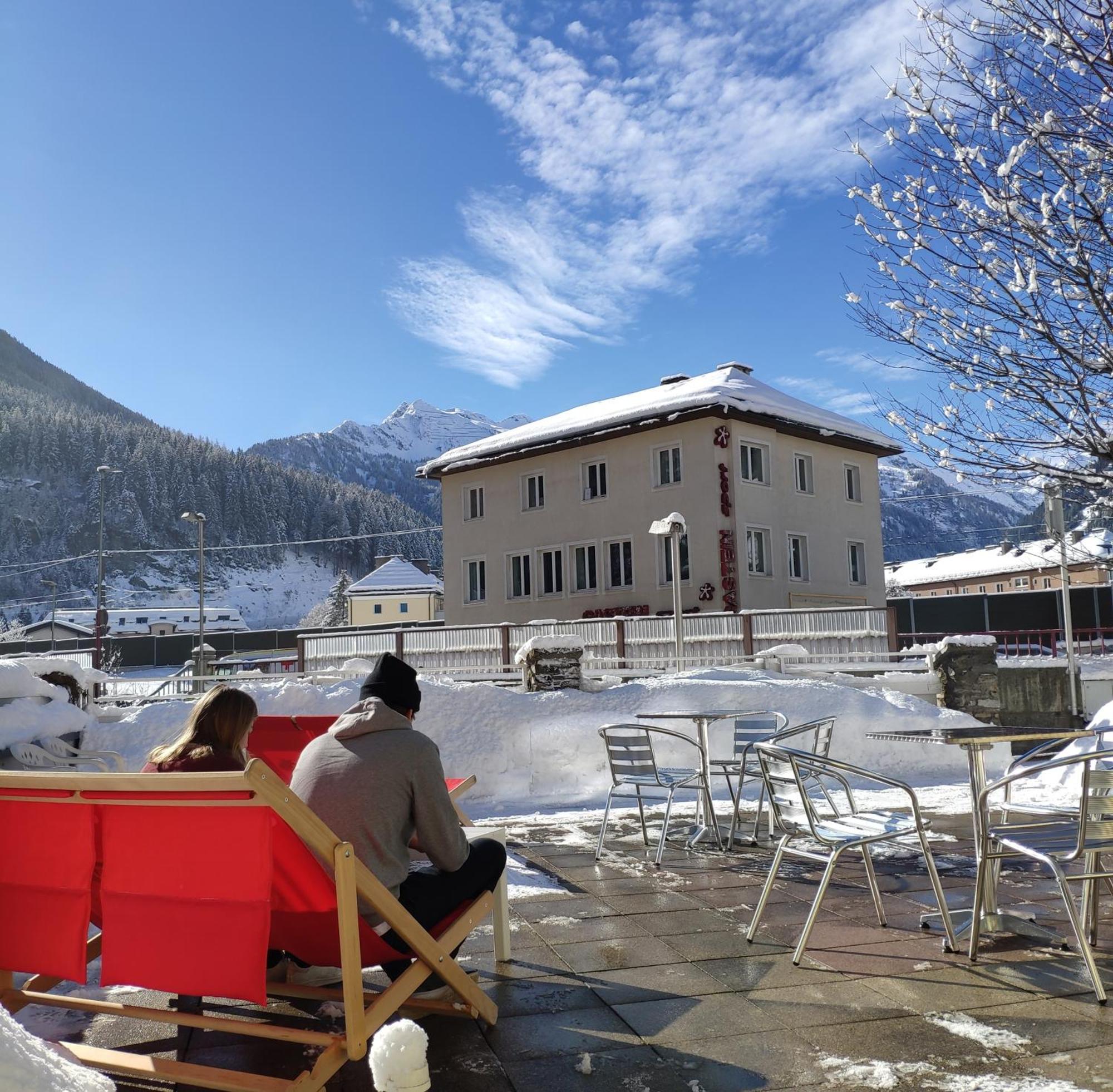 Hotel Lindenhof Бадгаштейн Экстерьер фото